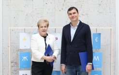 Мария Веденяпина и Сергей Шаргунов. Фото: пресс-служба РГДБ