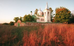 Церковь Святой Троицы в селе Бёхово / Photoxpress