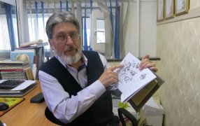 Игорь Сасим: Спрос на нашу продукцию есть. Ведь ничто не заменит ощущения настоящей книги в руках. Фото: Сергей Набивачев
