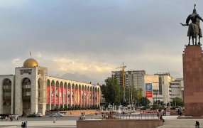 По новому закону «О государственном языке Кыргызской Республики», принятому в июле этого года, статус русского языка в республике остается неизменным  / Наталья Соколова