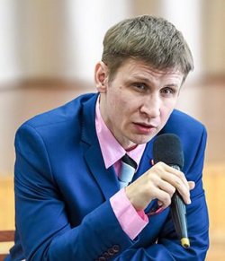 Писатель Ильдар Абузяров