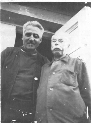 К. Симонов с отчимом А.Г. Иванишевым