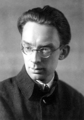 В июле исполнилось по 120 лет Эрнесту Хемингуэю и Иванцу Кашкину – писателю и его переводчику. А каким будет «русский Хемингуэй», когда им будет по 220?