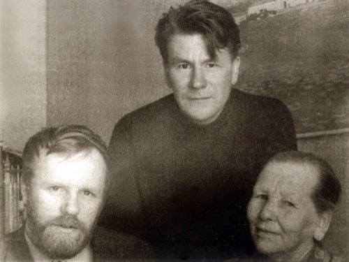 В.Белов, В. Потанин и Анфиса Ив. 197
