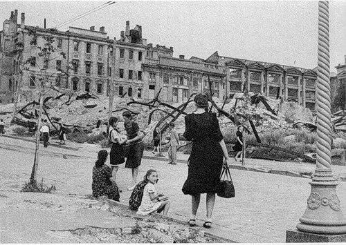 СССР-1947-года.-Фотографии-из-книги-Дж.-Стейнбека-Русский-дневник-Киев