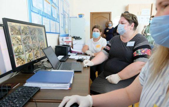 Исследование: Учеба на 'удаленке' далась родителям сложнее, чем детям