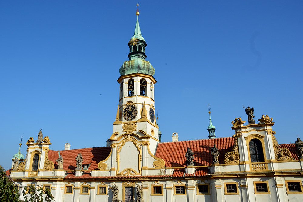 Страговский монастырь сам по себе является одним из чудес Праги. Фото: Владимир Снегирев/РГ