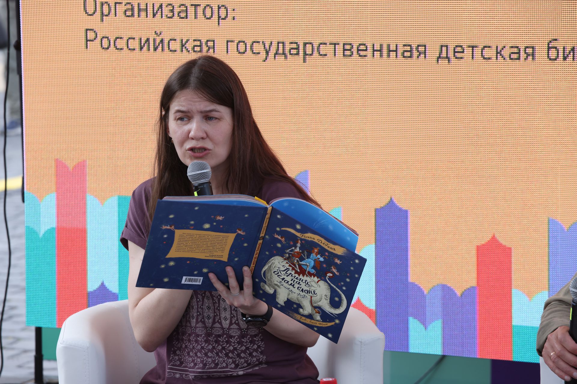 АСКИ назвала «Лучшие книги года» - Год Литературы